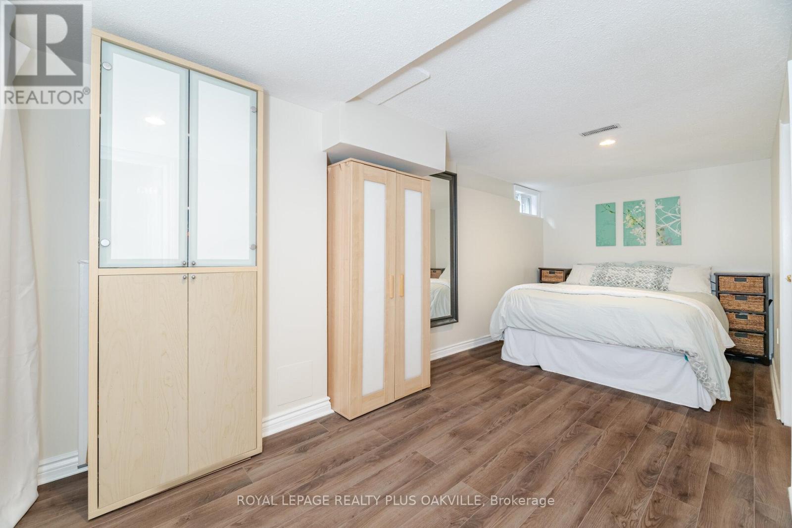 1294 Hammond Street, Burlington, Ontario  L7S 2C5 - Photo 41 - W12916494