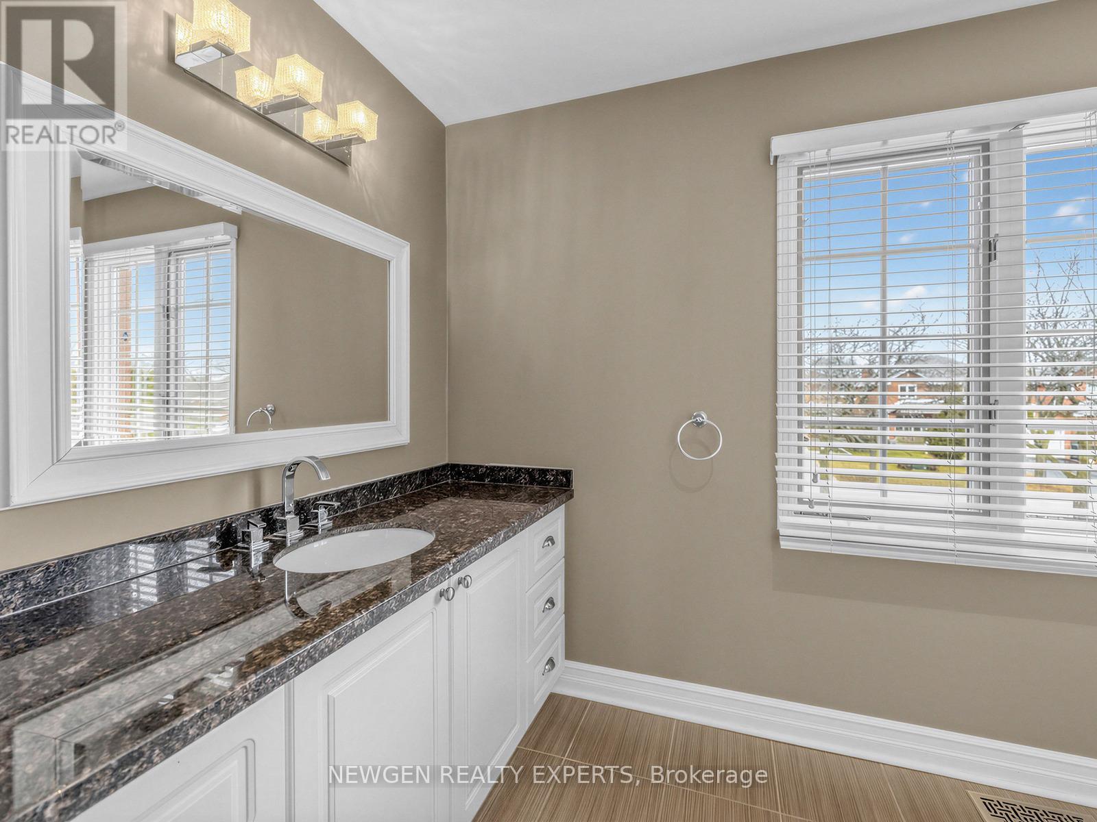 2636 Credit Valley Road, Mississauga, Ontario  L5M 4J6 - Photo 27 - W12916502