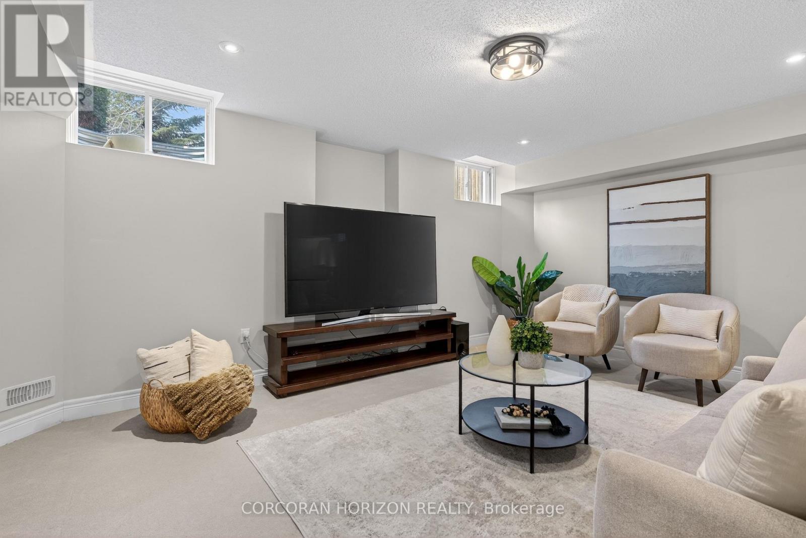 3285 Liptay Avenue, Oakville, Ontario  L6M 0N1 - Photo 29 - W12916520