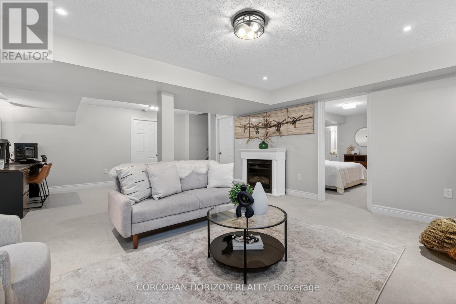 3285 Liptay Avenue, Oakville, Ontario  L6M 0N1 - Photo 31 - W12916520