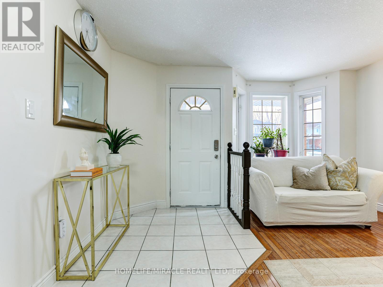 154 Deerpath Drive, Guelph, Ontario  N1K 1W9 - Photo 4 - X12916500