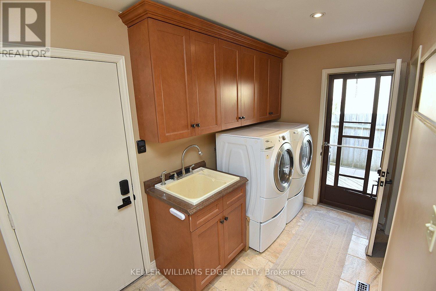 18 Charterhouse Crescent, Hamilton, Ontario  L9G 4E5 - Photo 18 - X12916528