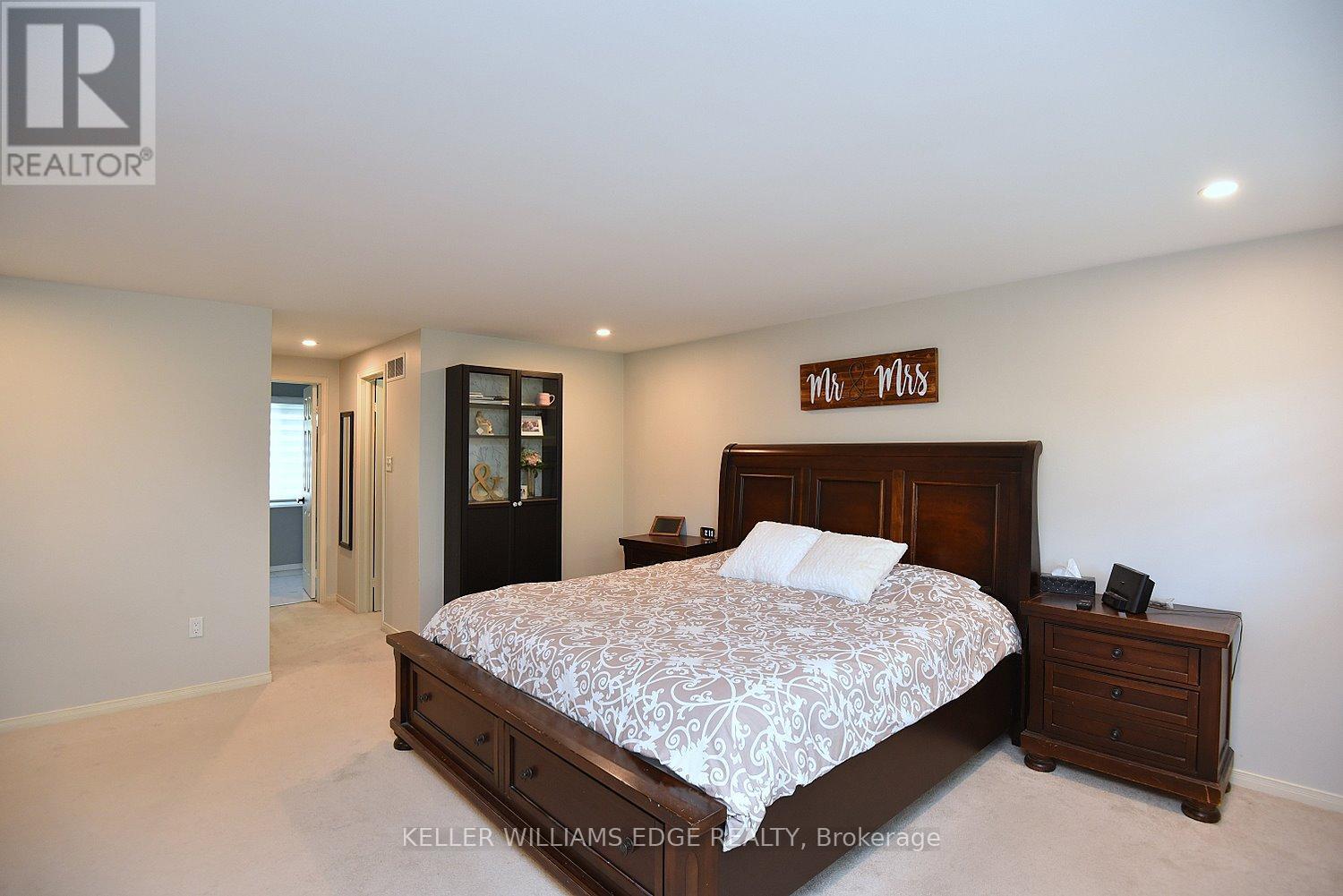 18 Charterhouse Crescent, Hamilton, Ontario  L9G 4E5 - Photo 22 - X12916528