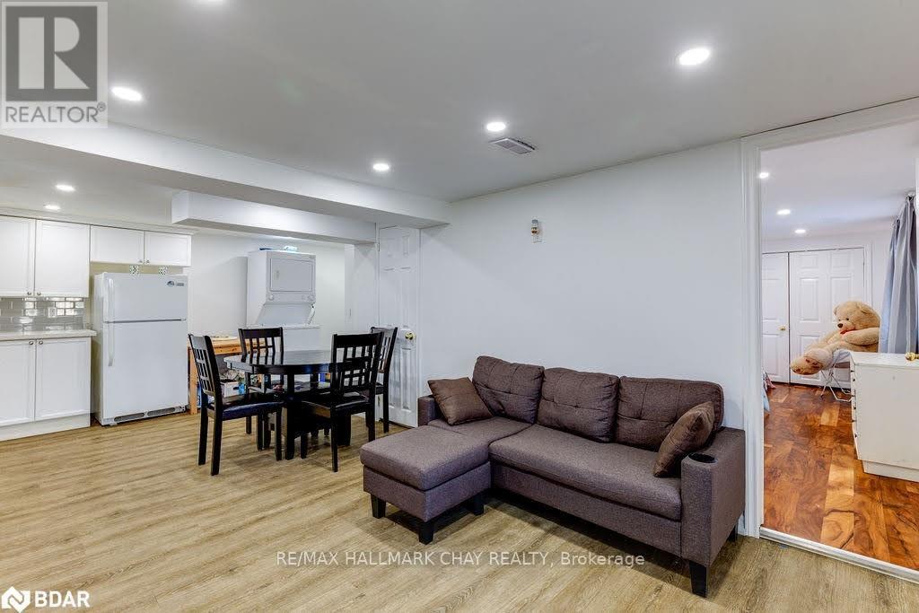 141 Ardagh Road, Barrie, Ontario  L4N 3V5 - Photo 5 - S12476541