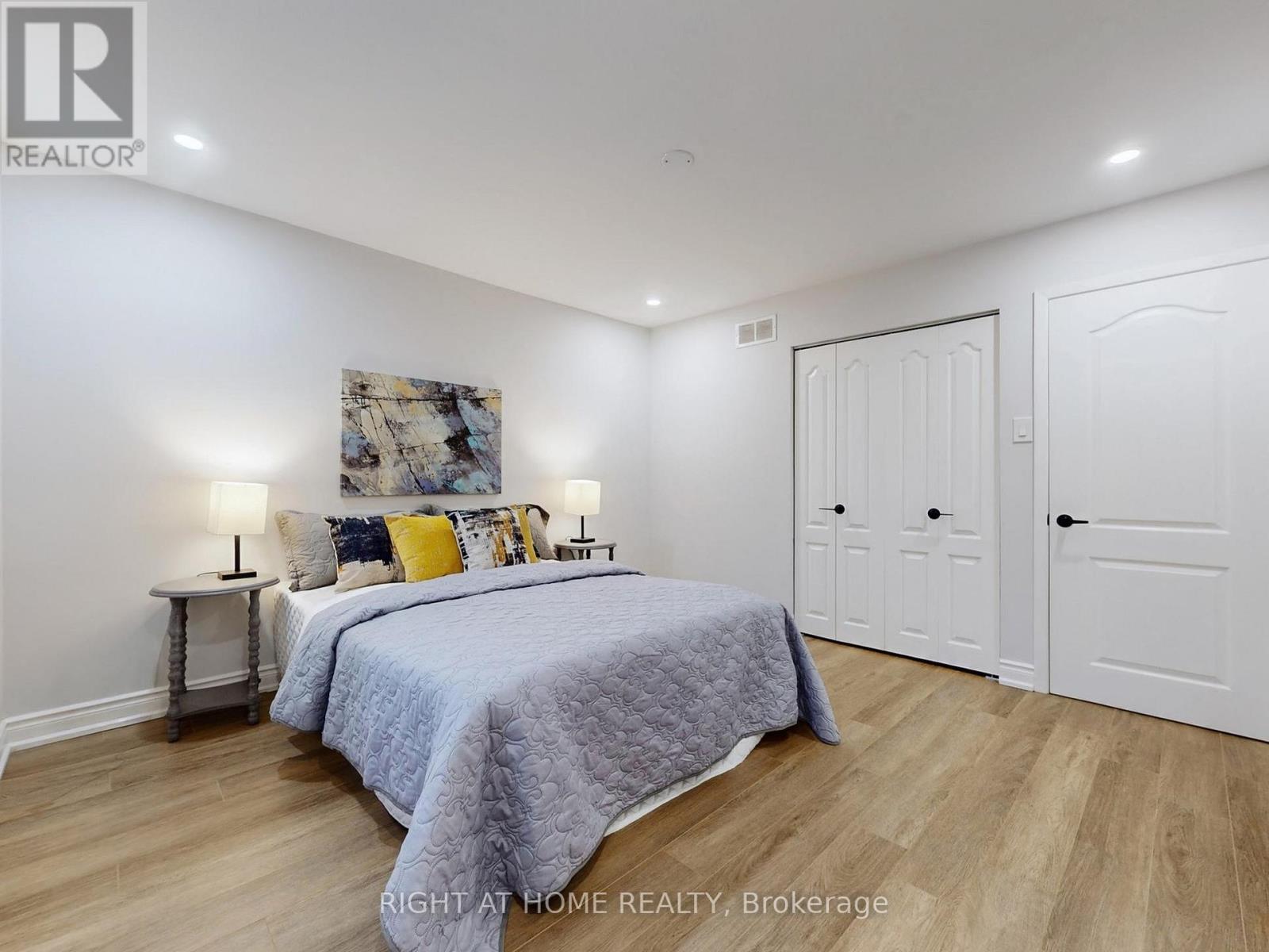 19 Shaughnessy Boulevard, Toronto, Ontario  M2J 1H4 - Photo 26 - C12831306