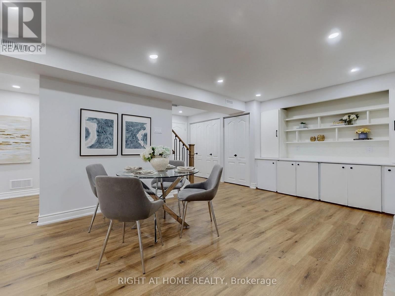 19 Shaughnessy Boulevard, Toronto, Ontario  M2J 1H4 - Photo 33 - C12831306