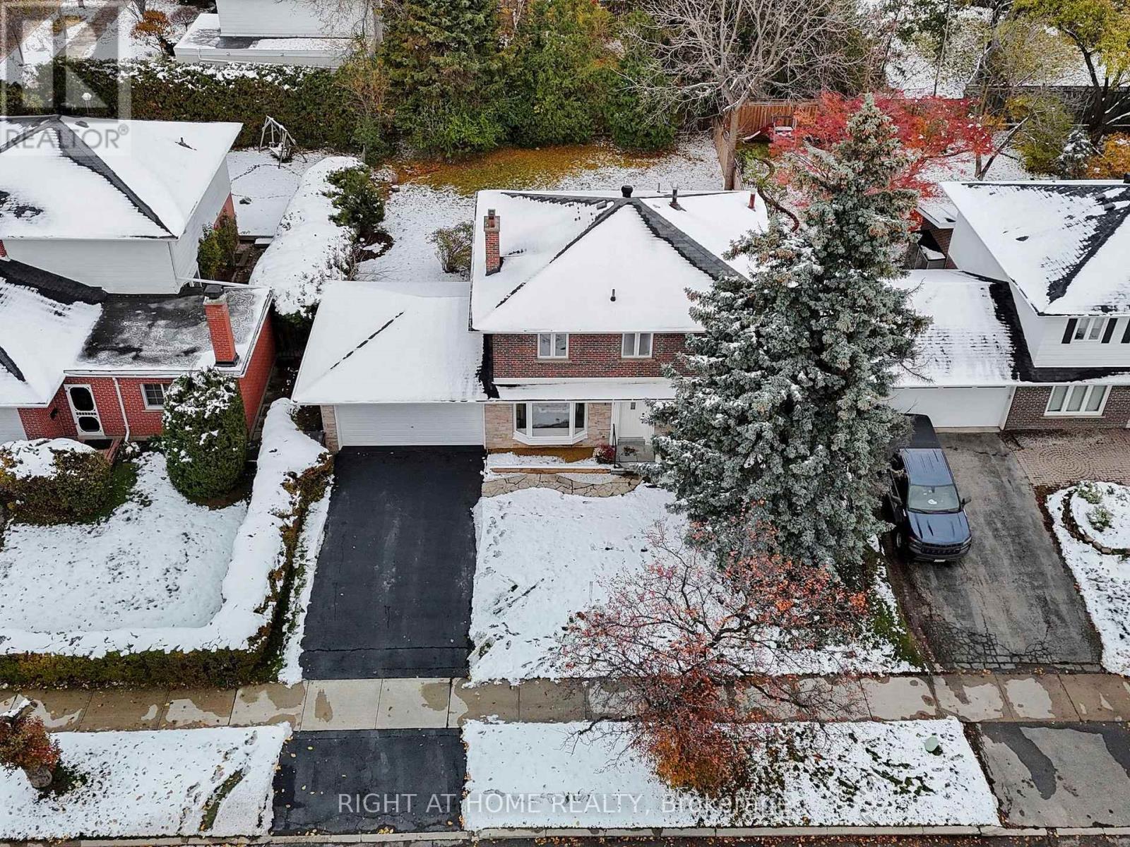 19 Shaughnessy Boulevard, Toronto, Ontario  M2J 1H4 - Photo 47 - C12831306