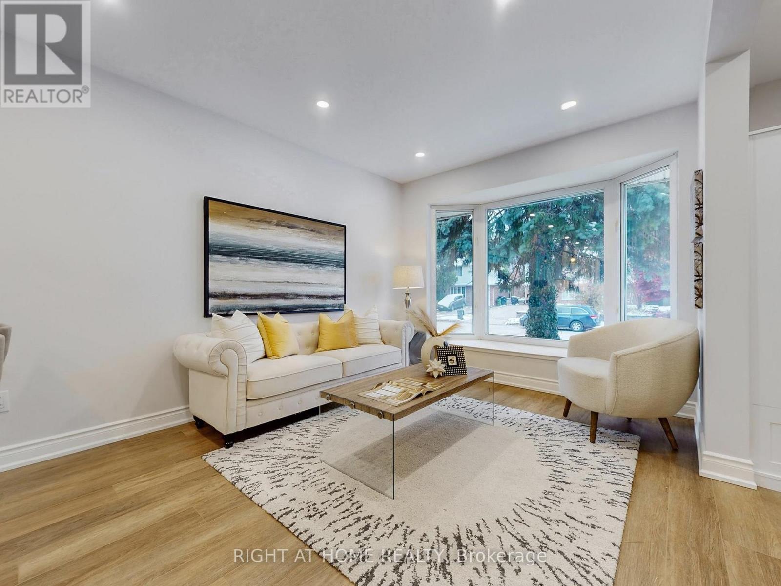 19 Shaughnessy Boulevard, Toronto, Ontario  M2J 1H4 - Photo 8 - C12831306