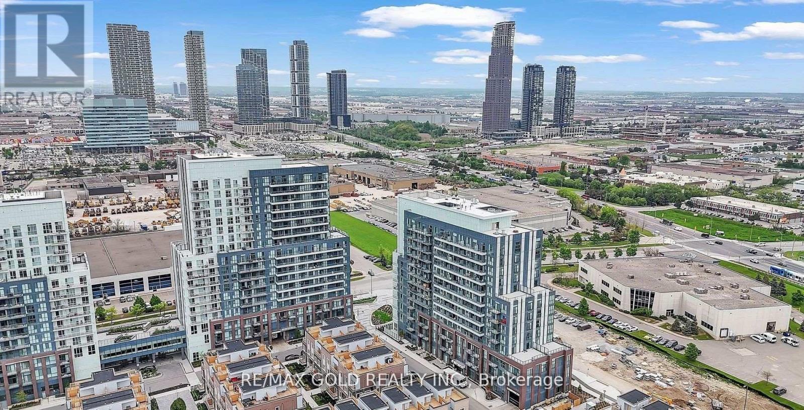 1116 - 60 Honeycrisp Crescent, Vaughan, Ontario  L4K 0M5 - Photo 3 - N12858456