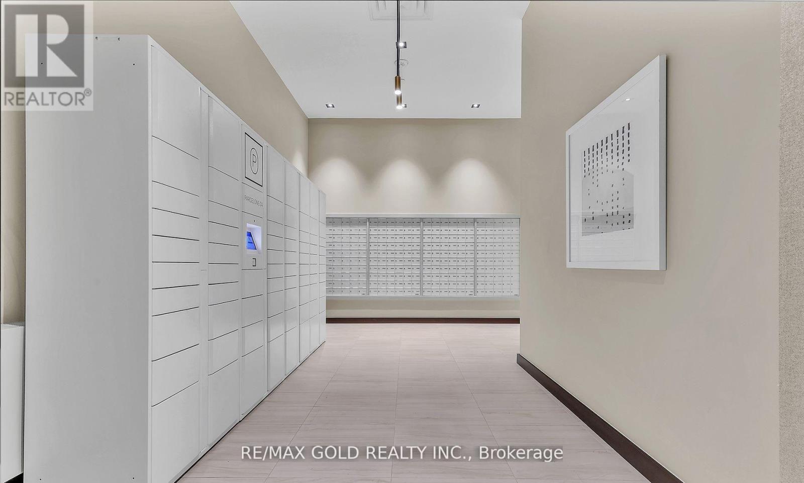 1116 - 60 Honeycrisp Crescent, Vaughan, Ontario  L4K 0M5 - Photo 6 - N12858456