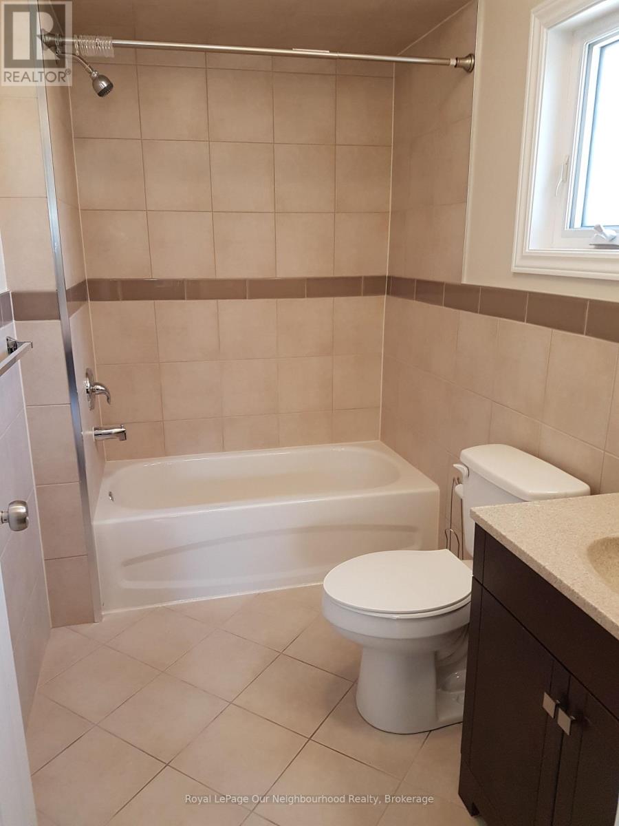 Unit 1 (Main) - 290 Eulalie Avenue, Oshawa, Ontario  L1H 2B7 - Photo 4 - E12916588