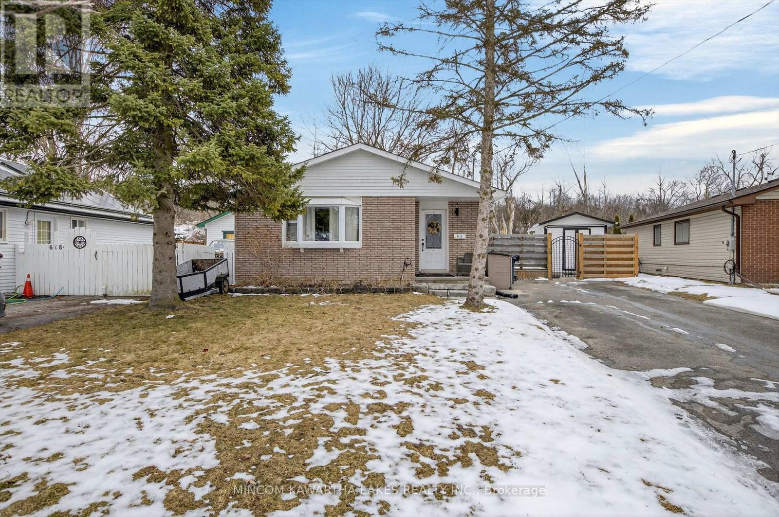 614 Corrigan Crescent, Peterborough, Ontario  K9J 7N8 - Photo 4 - X12916582
