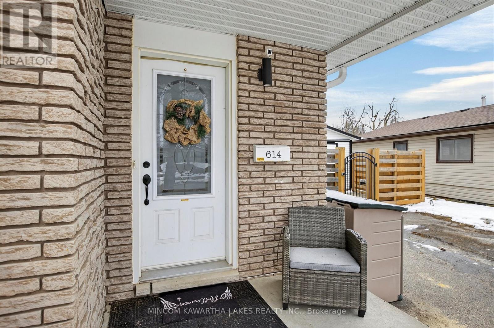 614 Corrigan Crescent, Peterborough, Ontario  K9J 7N8 - Photo 5 - X12916582