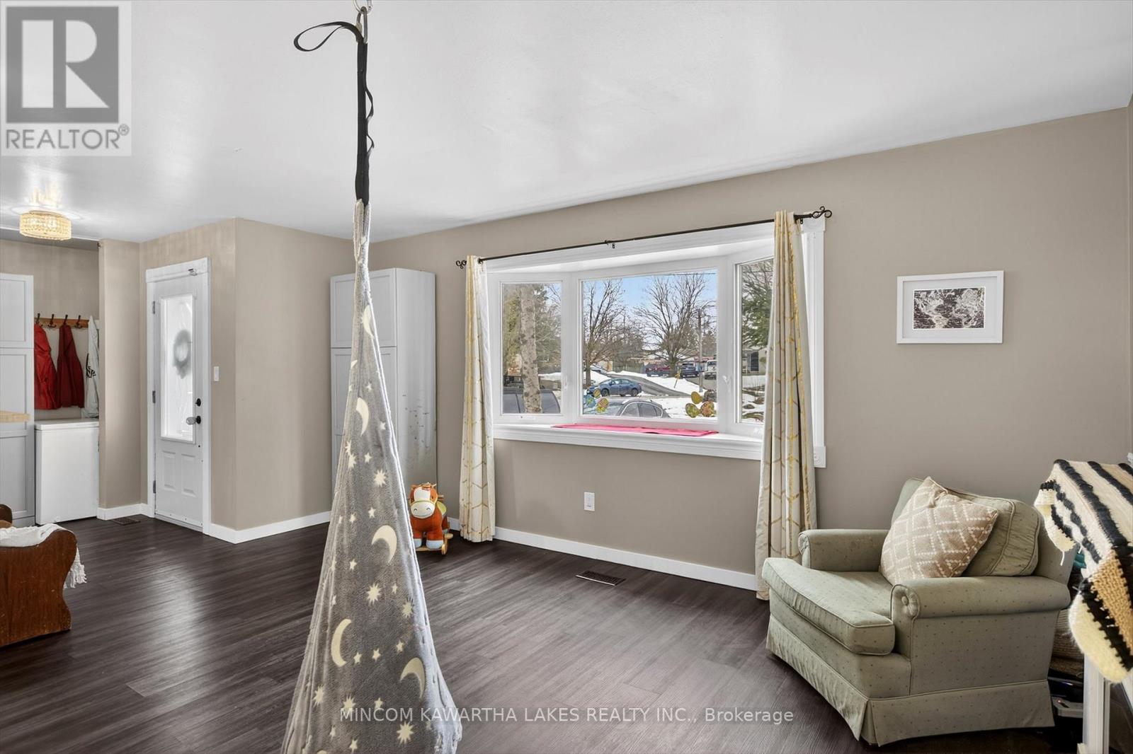 614 Corrigan Crescent, Peterborough, Ontario  K9J 7N8 - Photo 9 - X12916582