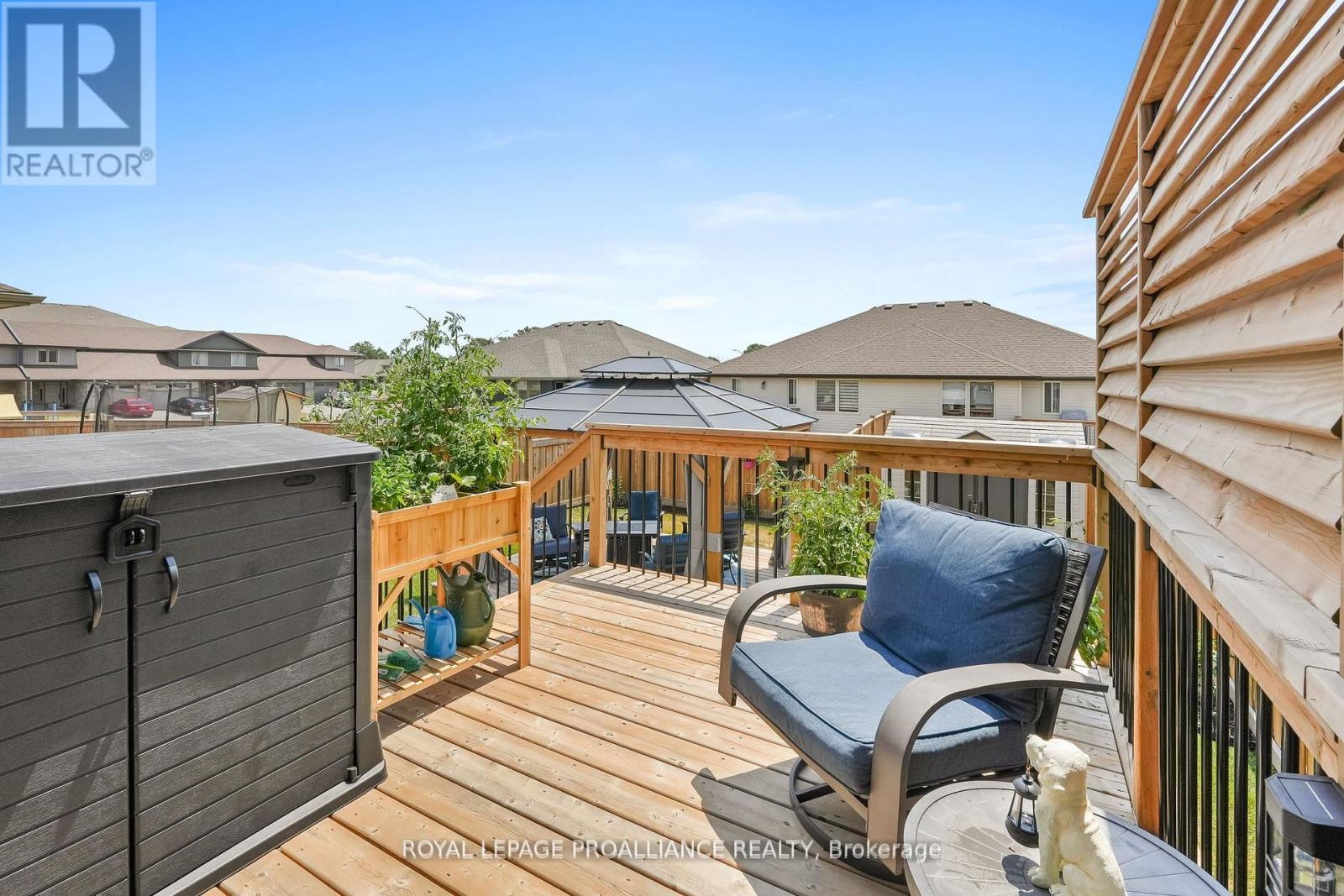 25 Cedar Park Crescent, Quinte West, Ontario  K8V 0J1 - Photo 15 - X12916606