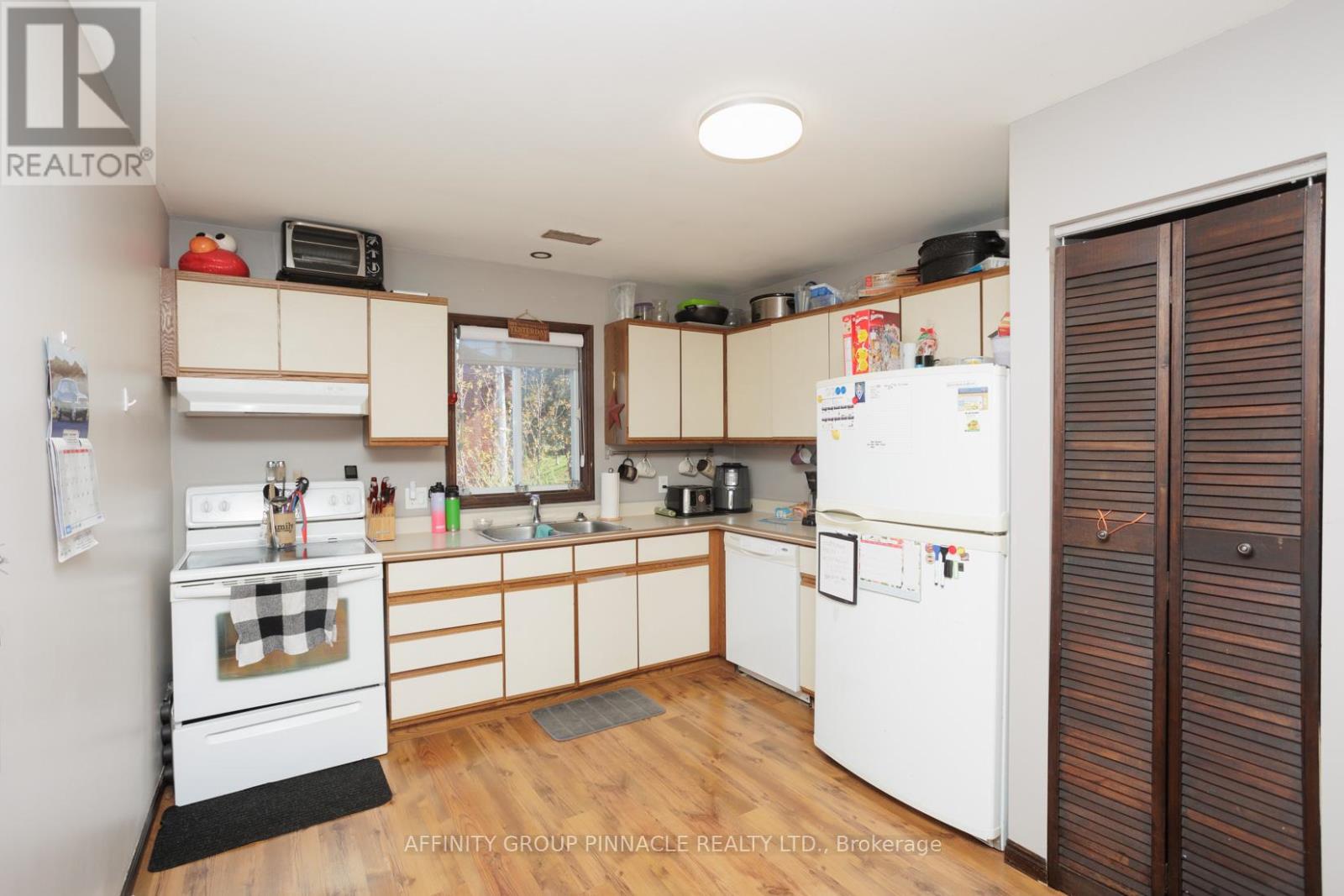 178 Colborne Street W, Kawartha Lakes, Ontario  K9V 6A1 - Photo 15 - X12916630