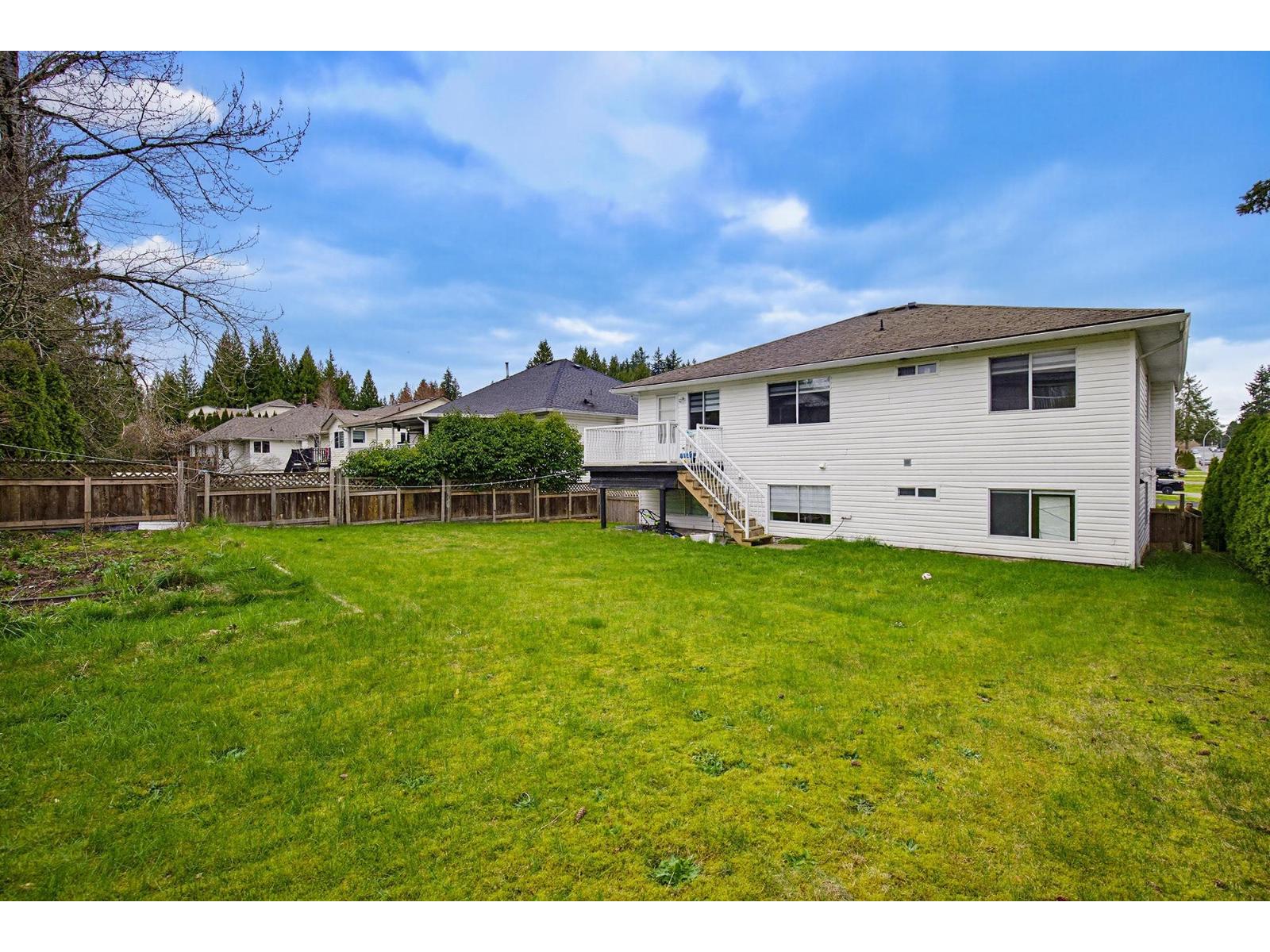 8103 Caribou Street, Mission, British Columbia  V2V 6M8 - Photo 3 - R3102267
