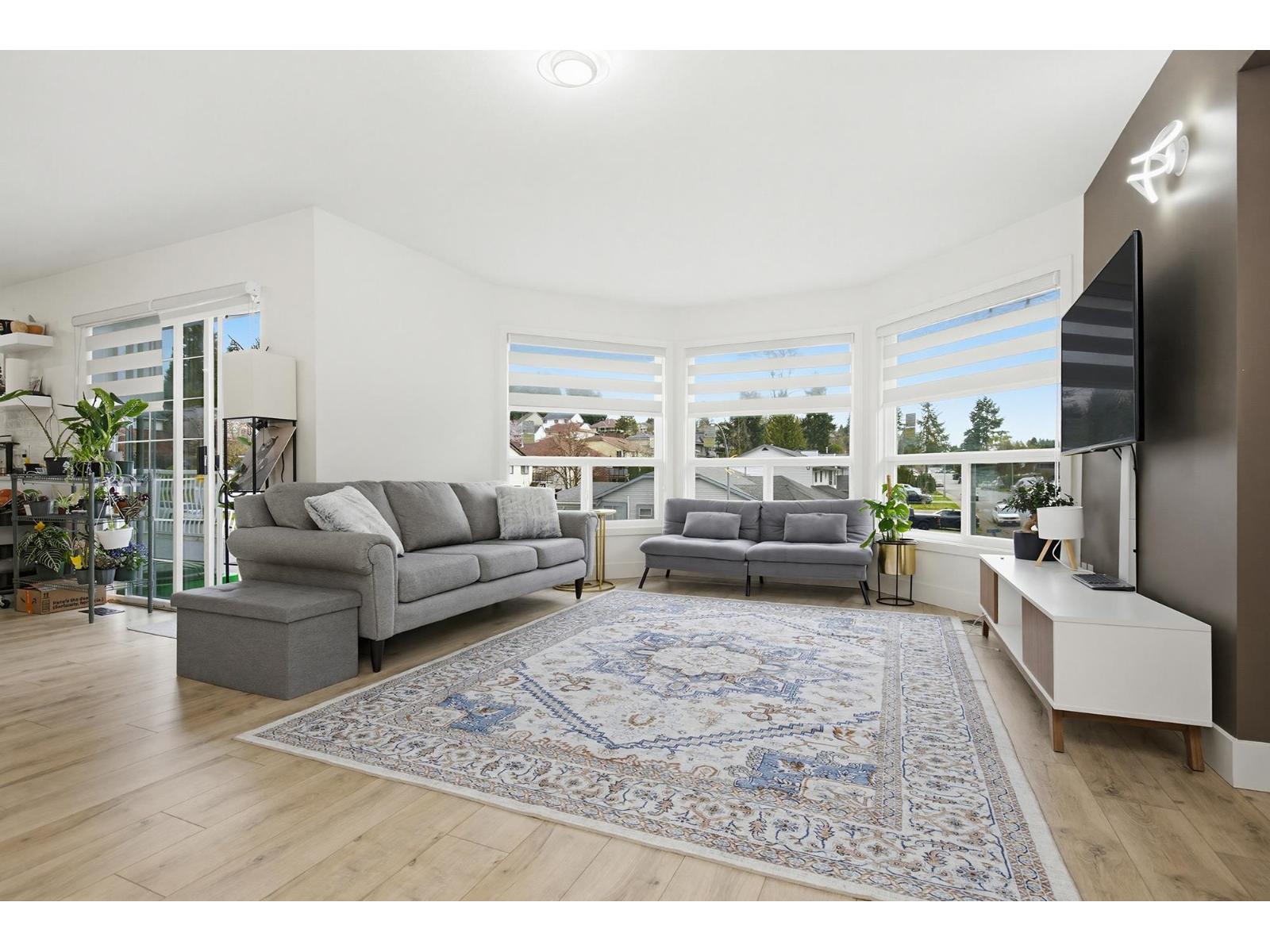 8103 Caribou Street, Mission, British Columbia  V2V 6M8 - Photo 7 - R3102267