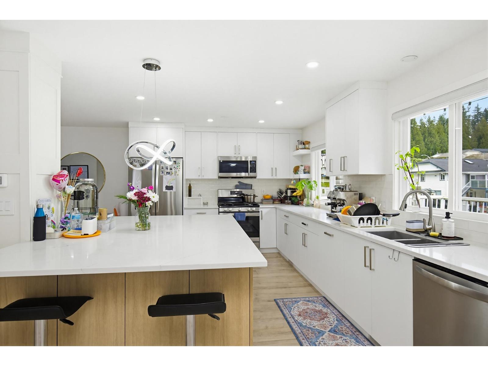 8103 Caribou Street, Mission, British Columbia  V2V 6M8 - Photo 14 - R3102267