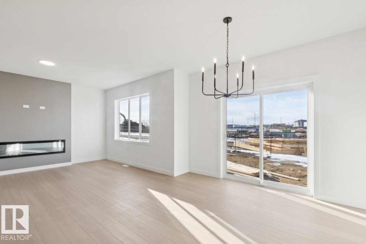 951 18 Av Nw, Edmonton, Alberta  T6T 2X3 - Photo 11 - E4469188