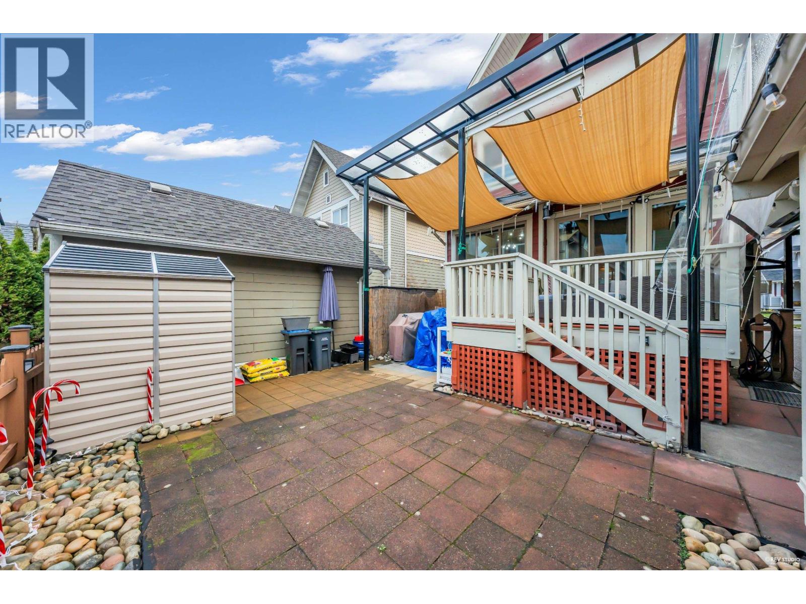 270 Holly Avenue, New Westminster, British Columbia  V3M 0B3 - Photo 6 - R3103050