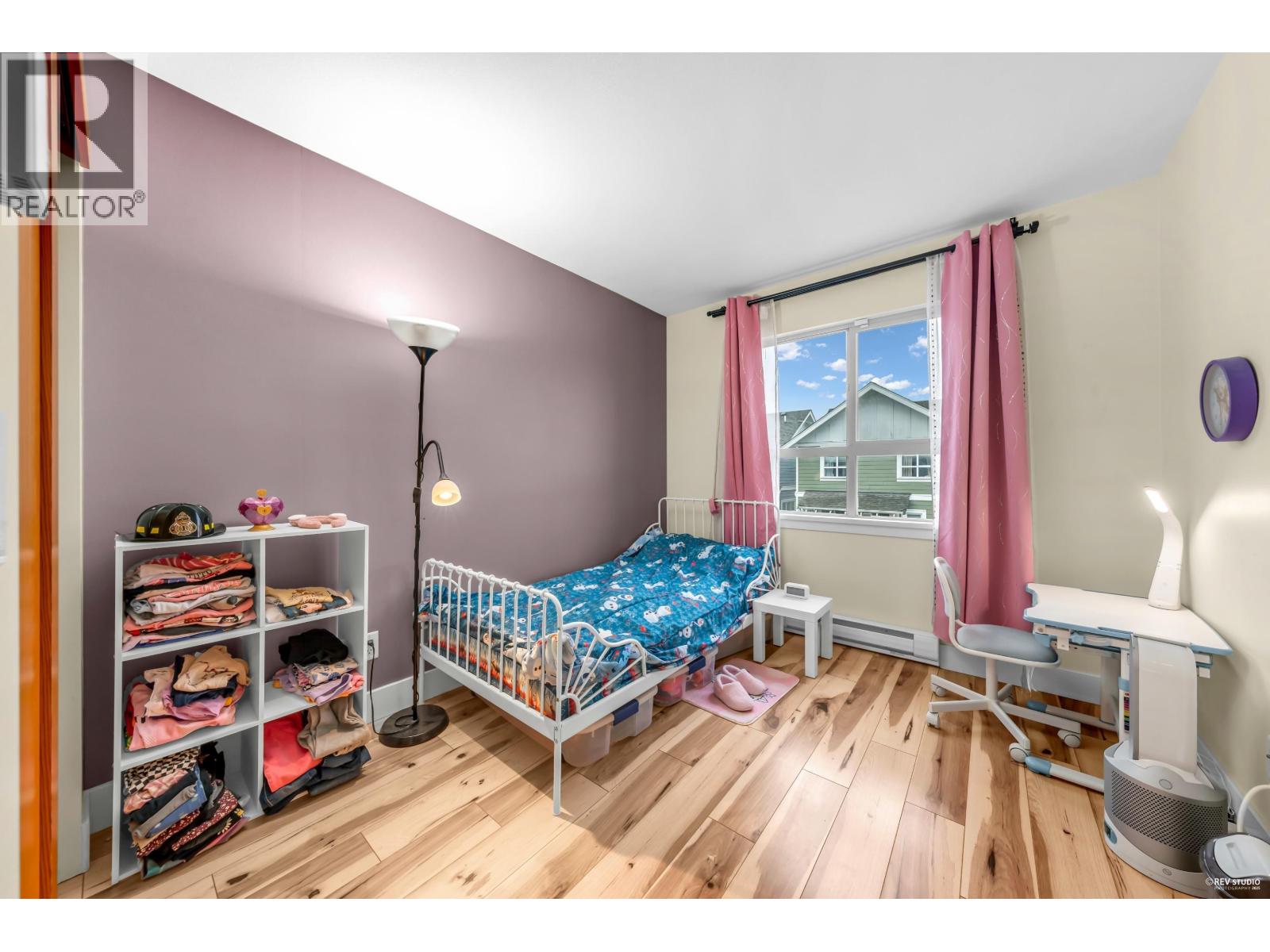 270 Holly Avenue, New Westminster, British Columbia  V3M 0B3 - Photo 36 - R3103050