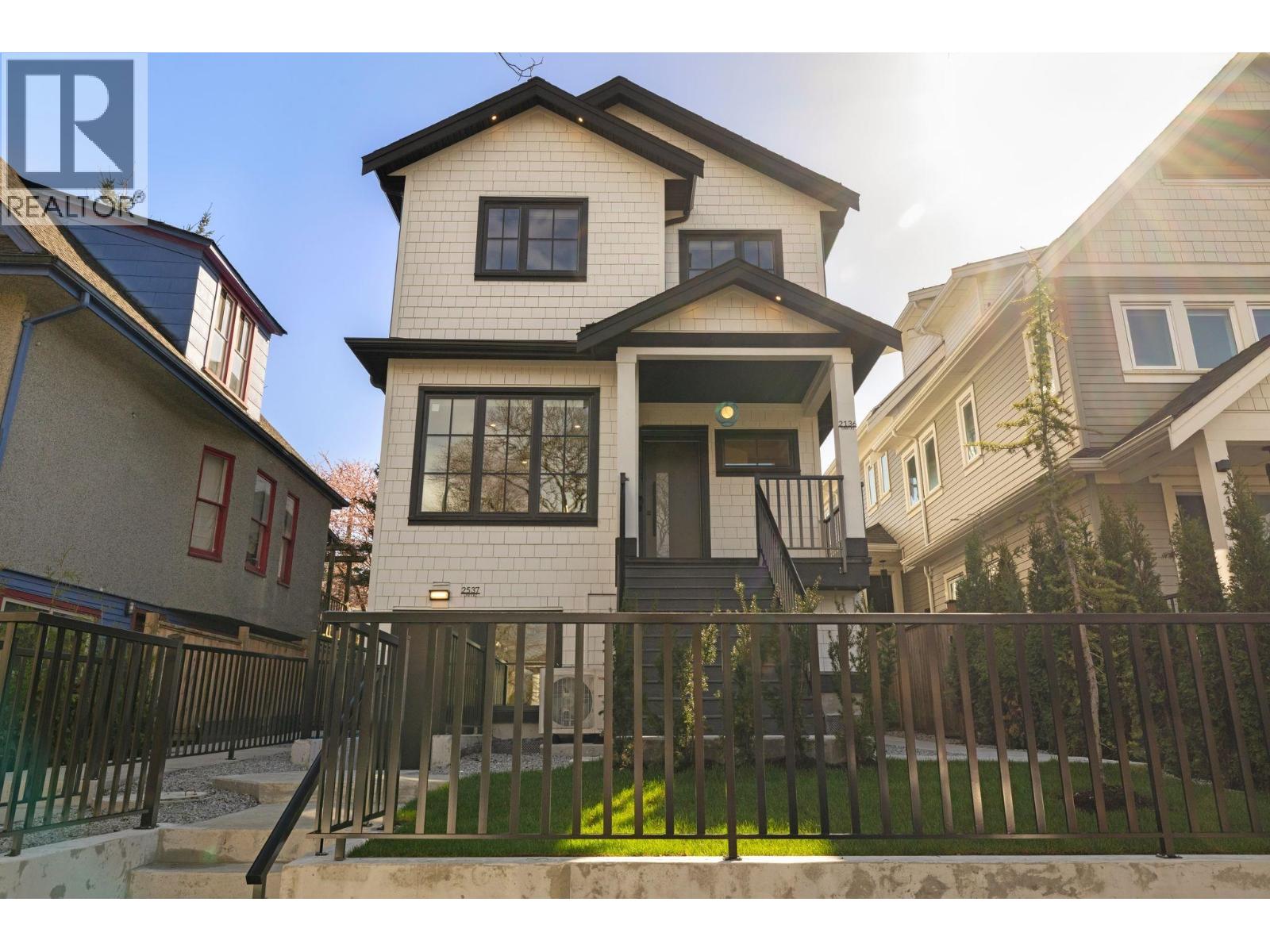 2138 Venables Street, Vancouver, British Columbia  V5L 2J4 - Photo 38 - R3103075