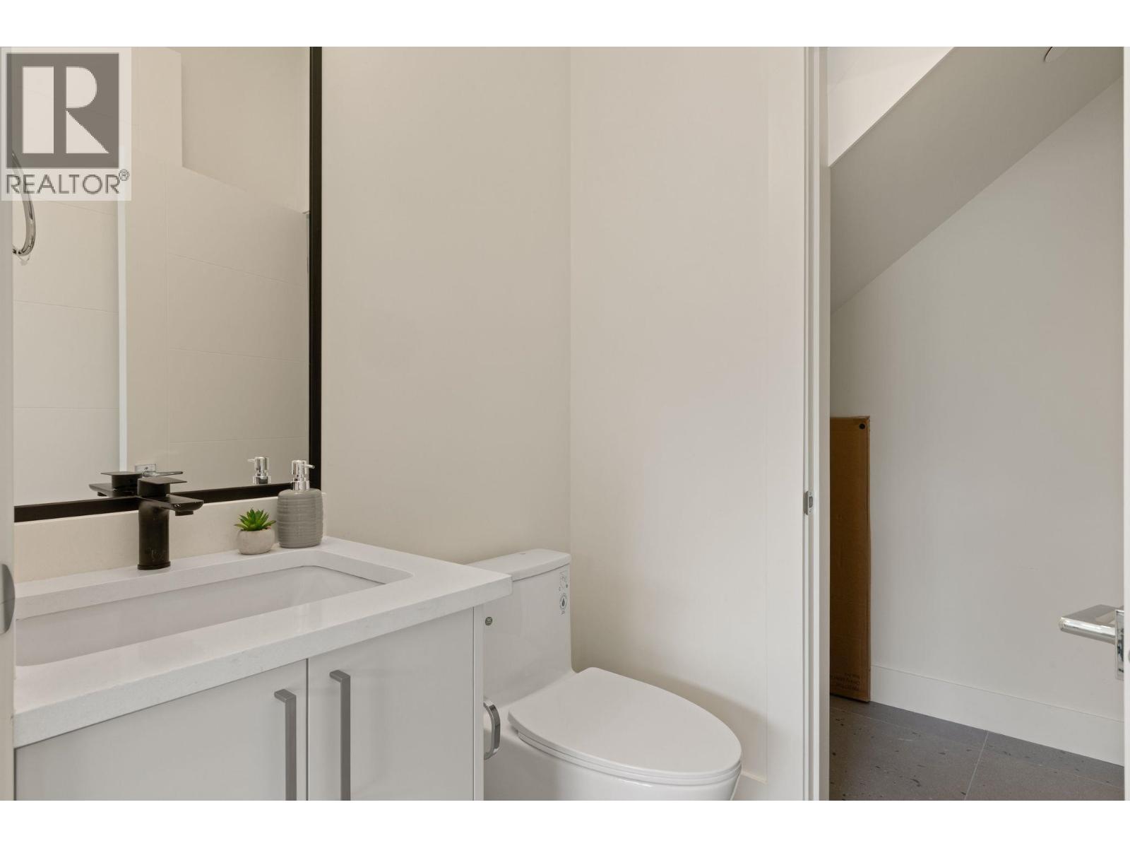 2138 Venables Street, Vancouver, British Columbia  V5L 2J4 - Photo 11 - R3103075