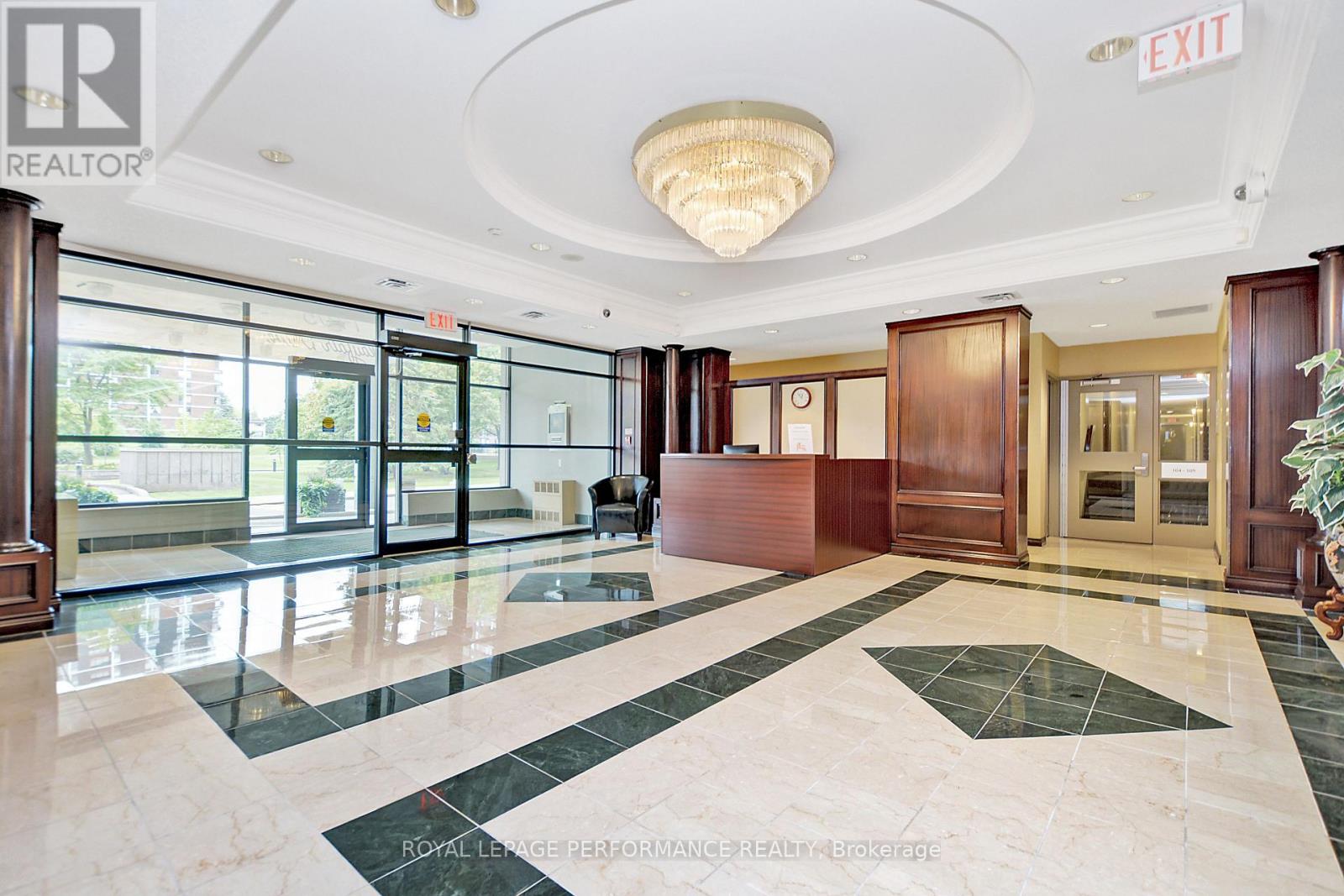 Ph9 - 1705 Playfair Drive, Ottawa, Ontario  K1H 8P6 - Photo 2 - X12916568