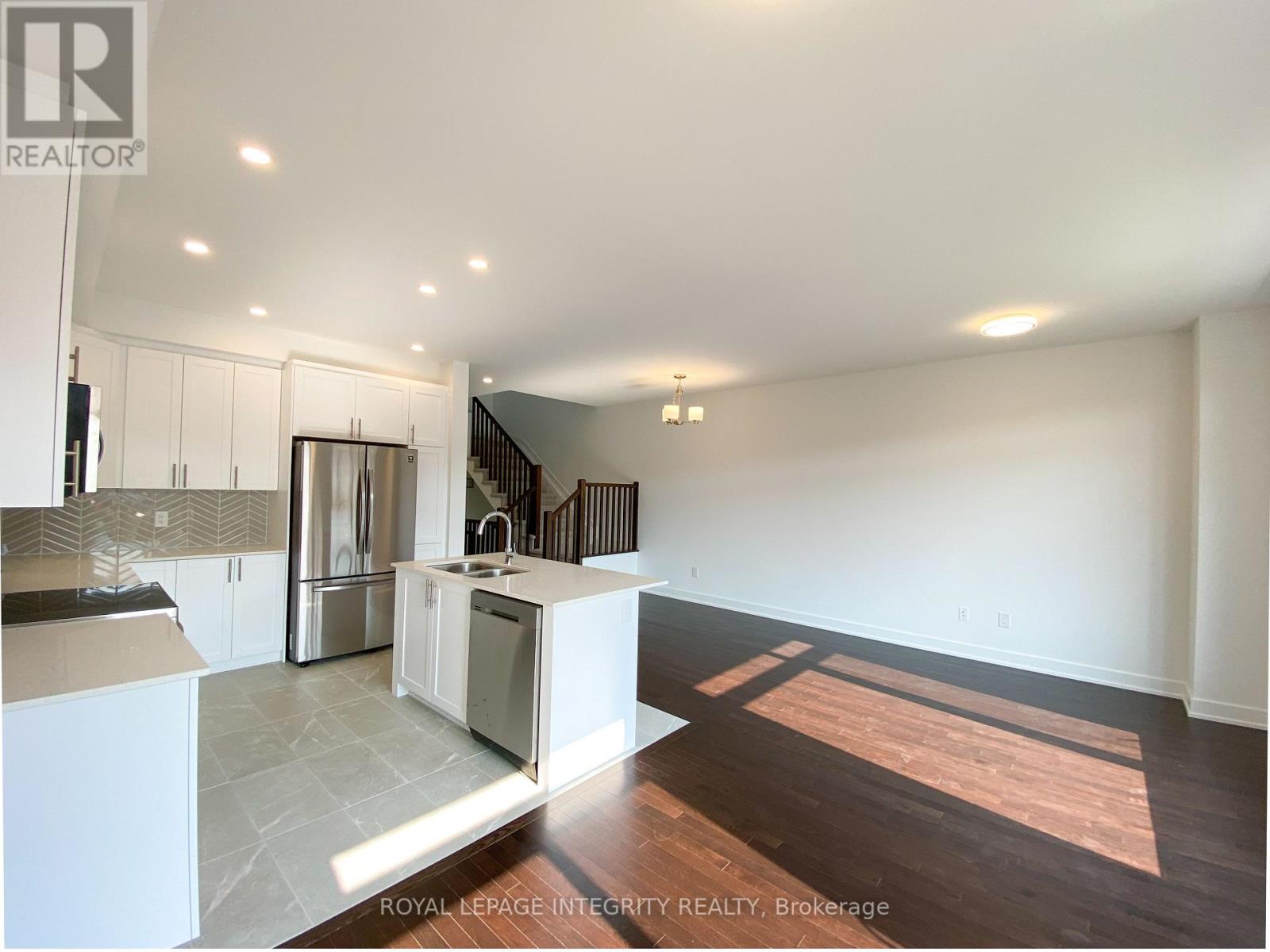 239 Zinnia Way, Ottawa, Ontario  K4M 0K8 - Photo 4 - X12916578