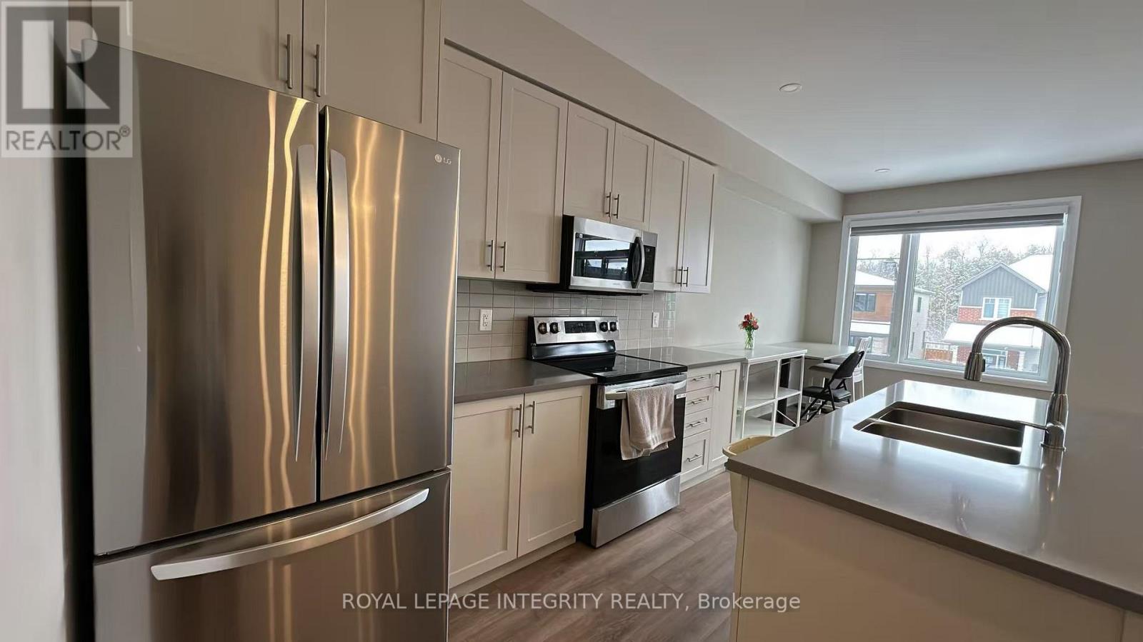 276 Elsie Macgill Walk, Ottawa, Ontario  K2W 0L2 - Photo 7 - X12916584