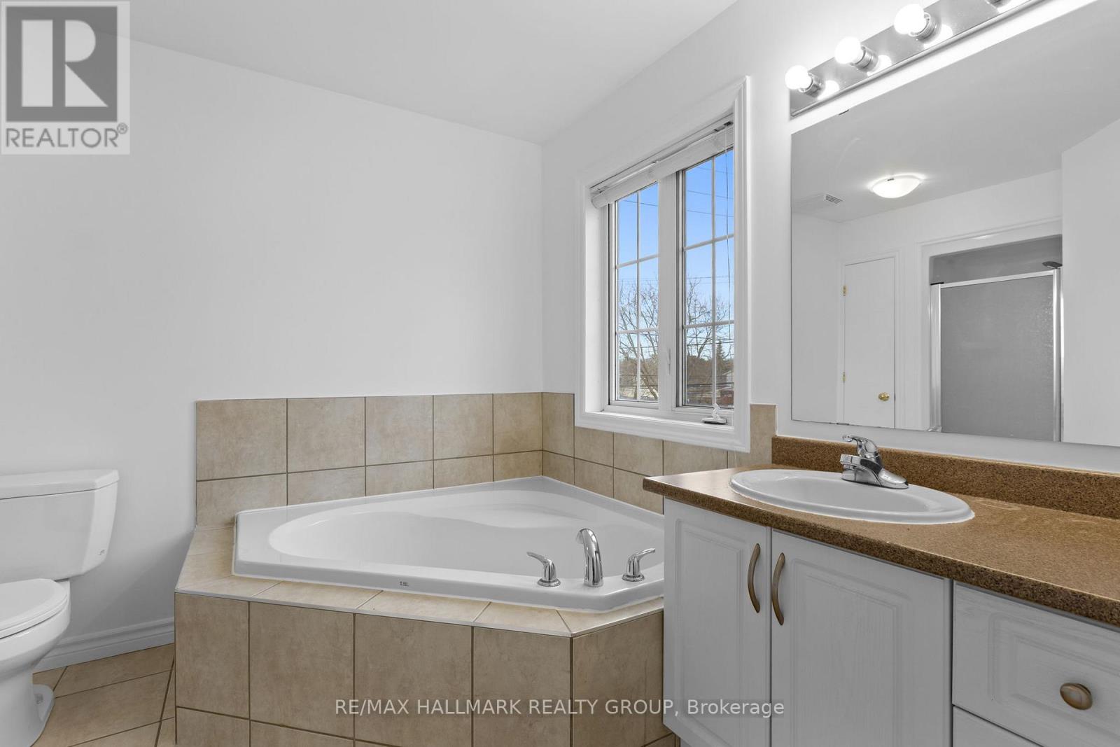 290 Maple Street, Russell, Ontario  K4R 0A1 - Photo 21 - X12916712