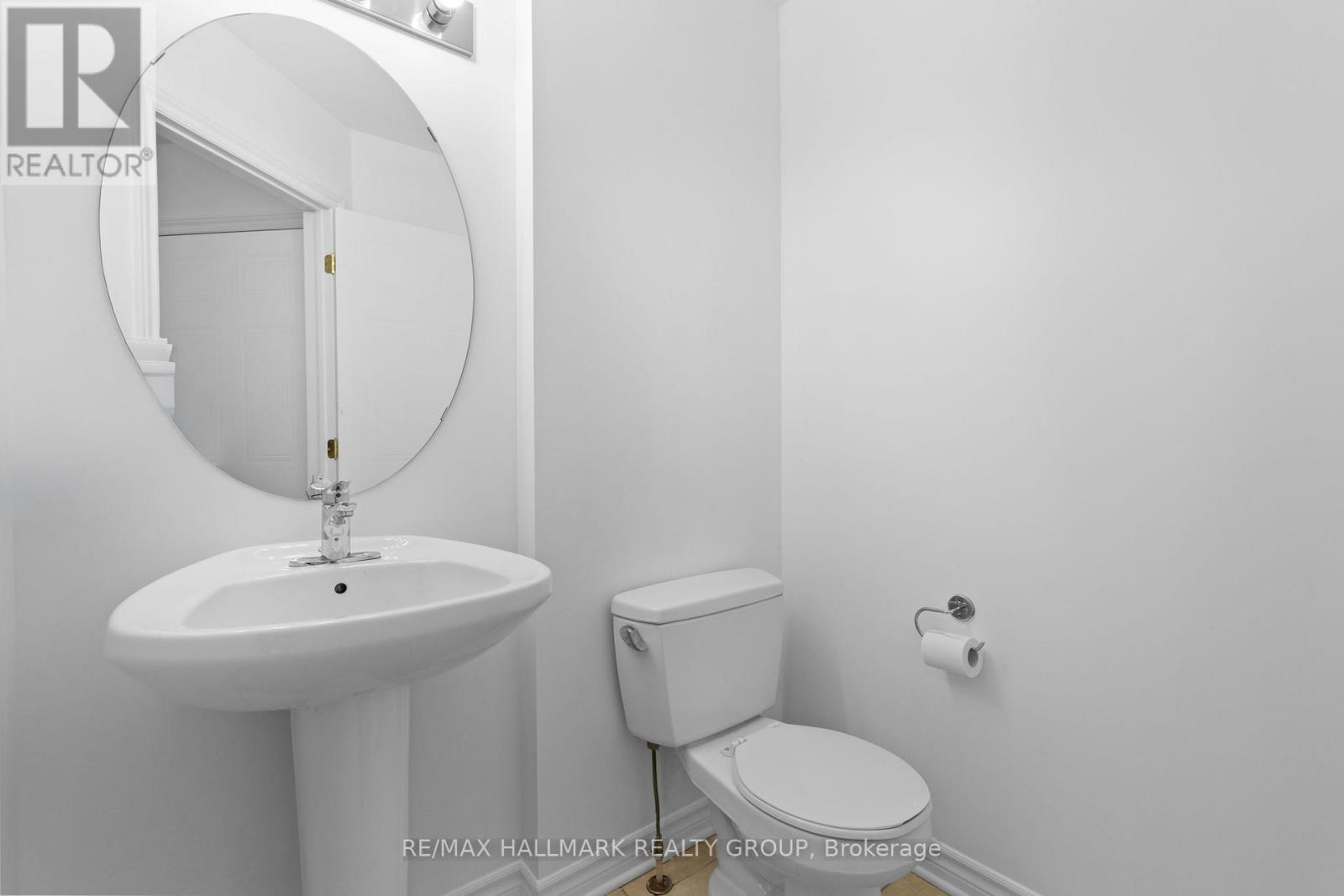 290 Maple Street, Russell, Ontario  K4R 0A1 - Photo 9 - X12916712