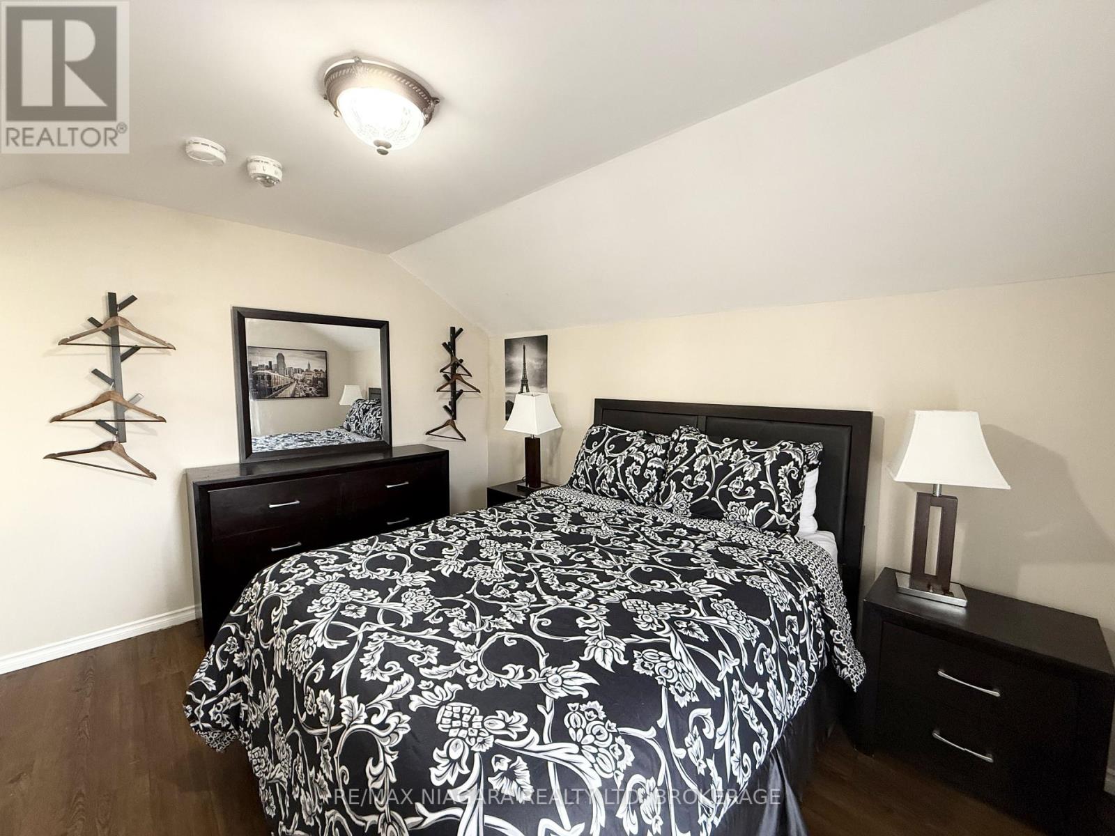 Unit 2 - 4686 Zimmerman Avenue, Niagara Falls, Ontario  L2E 3M6 - Photo 23 - X12916604