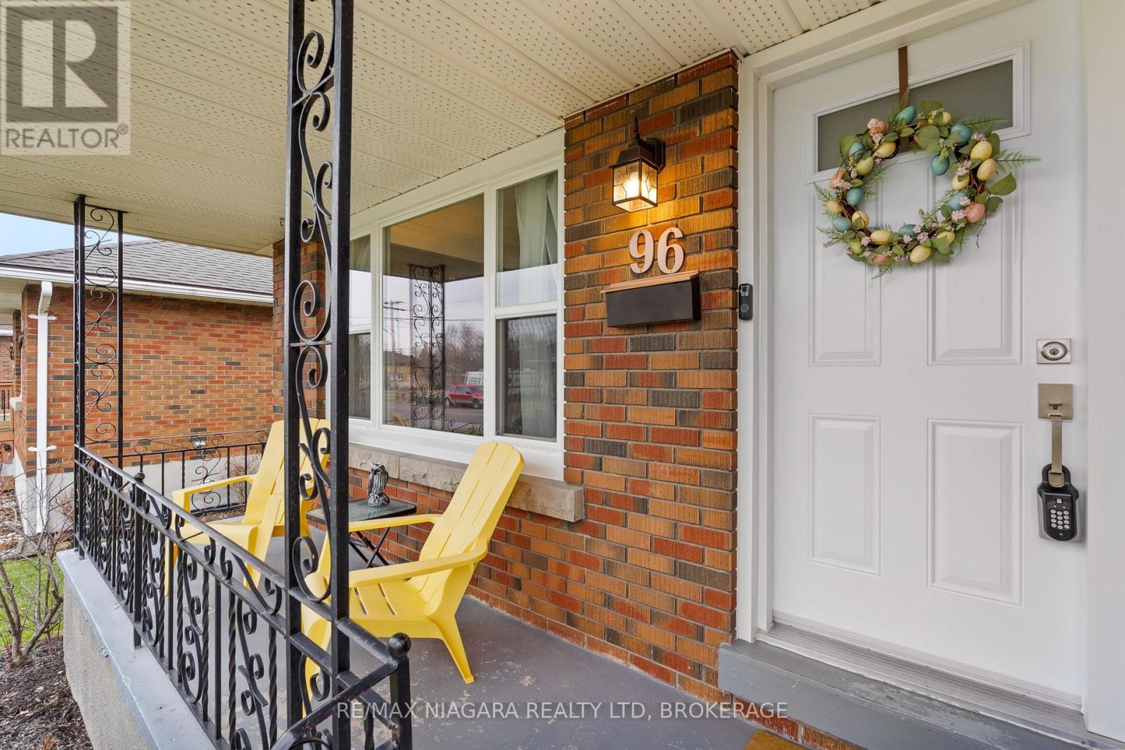 96 Clarke Street, Port Colborne, Ontario  L3K 2G3 - Photo 3 - X12916684