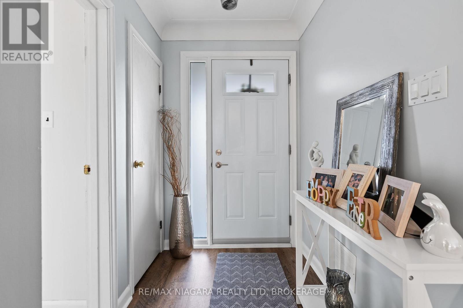 96 Clarke Street, Port Colborne, Ontario  L3K 2G3 - Photo 4 - X12916684