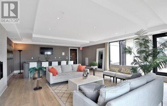 115 - 128 Garden Drive, Oakville, Ontario  L6K 0H7 - Photo 4 - W12916638