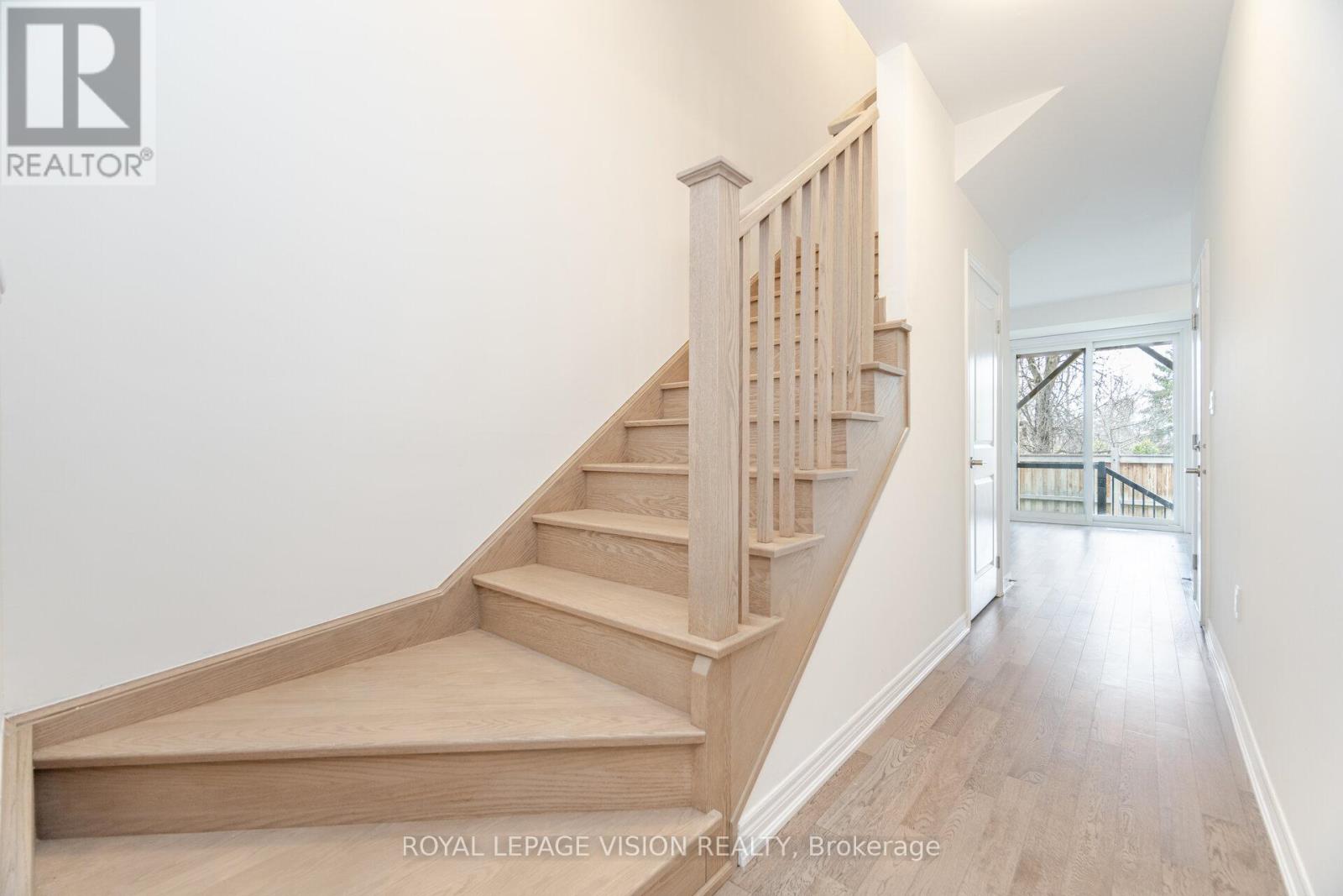 20 Folcroft Street, Brampton, Ontario  L6Y 0B6 - Photo 12 - W12914842