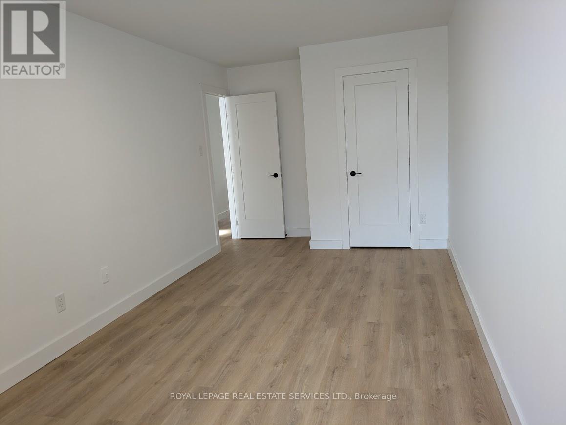 A - 276 A Lakeshore Road E, Mississauga, Ontario  L5G 1H1 - Photo 19 - W12916210