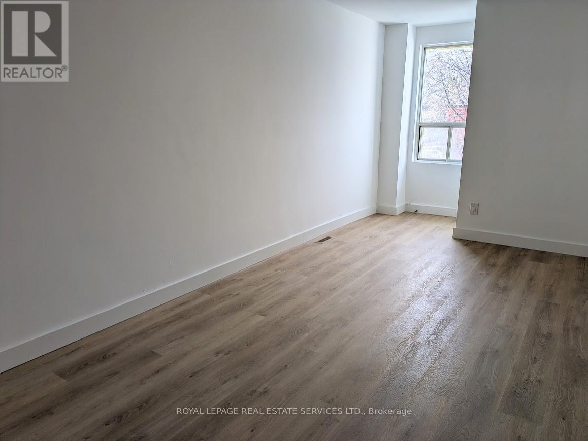 A - 276 A Lakeshore Road E, Mississauga, Ontario  L5G 1H1 - Photo 18 - W12916210