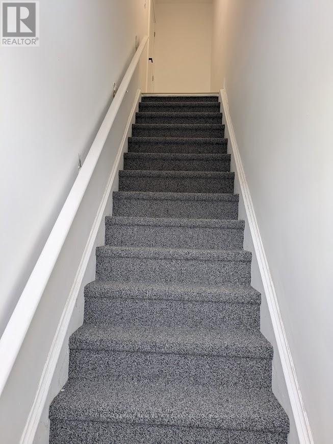 A - 276 A Lakeshore Road E, Mississauga, Ontario  L5G 1H1 - Photo 3 - W12916210