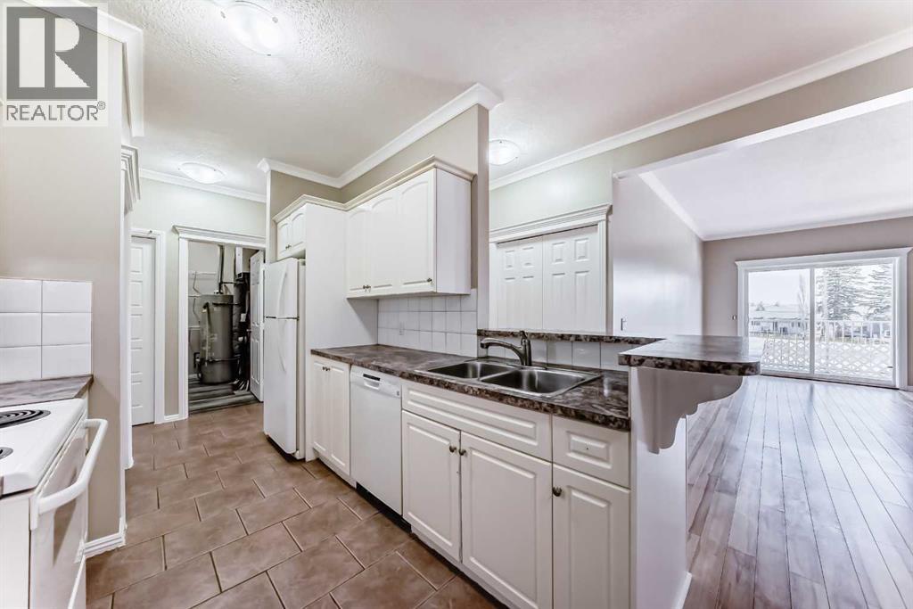 205, 7 Lineham Avenue, Okotoks, Alberta  T1S 1Z2 - Photo 4 - A2295863