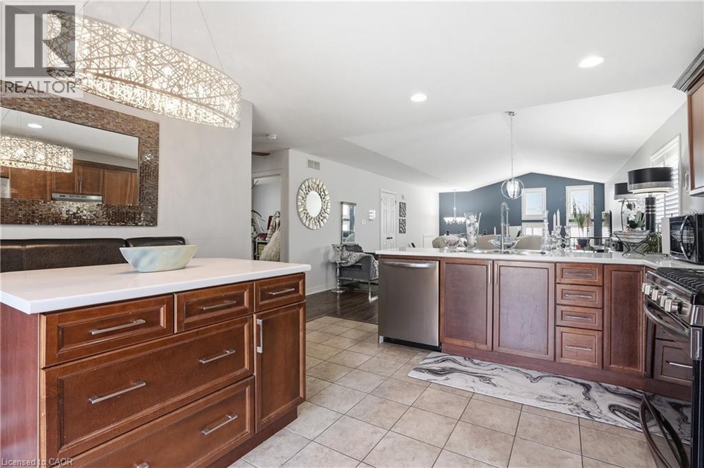 8409 Greenfield Crescent, Niagara Falls, Ontario  L2H 3J8 - Photo 11 - 40794307