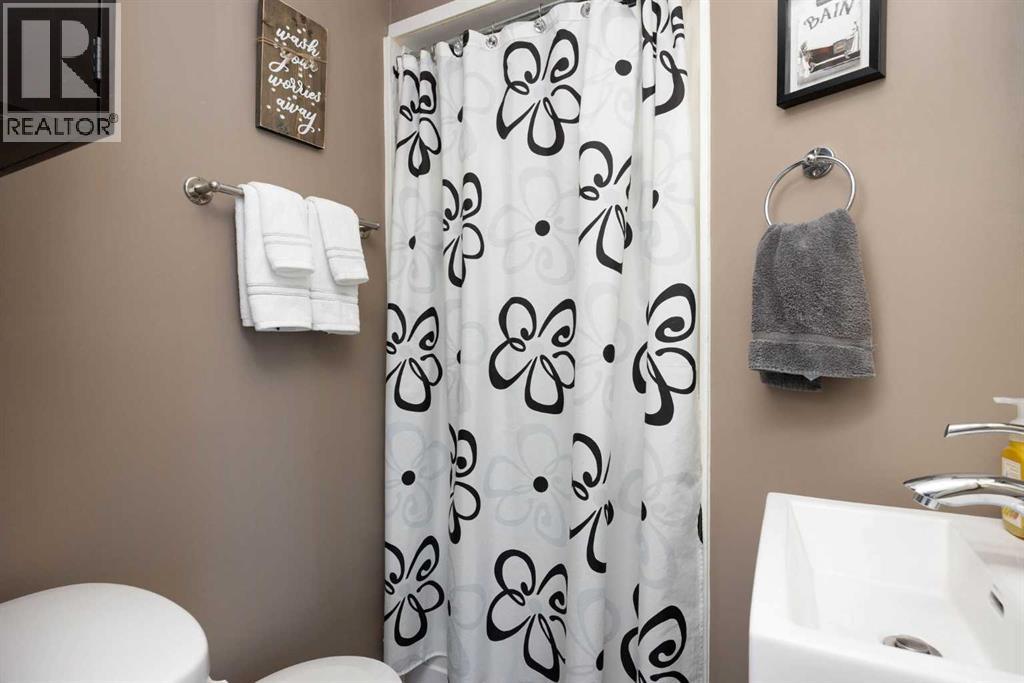 321 Bird Crescent, Fort Mcmurray, Alberta  T9H 4T4 - Photo 21 - A2288182