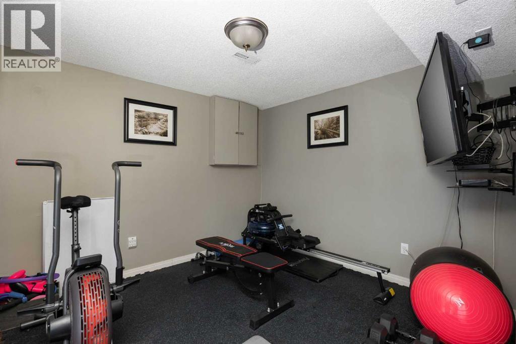 321 Bird Crescent, Fort Mcmurray, Alberta  T9H 4T4 - Photo 23 - A2288182