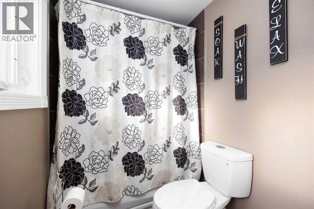 321 Bird Crescent, Fort Mcmurray, Alberta  T9H 4T4 - Photo 15 - A2288182