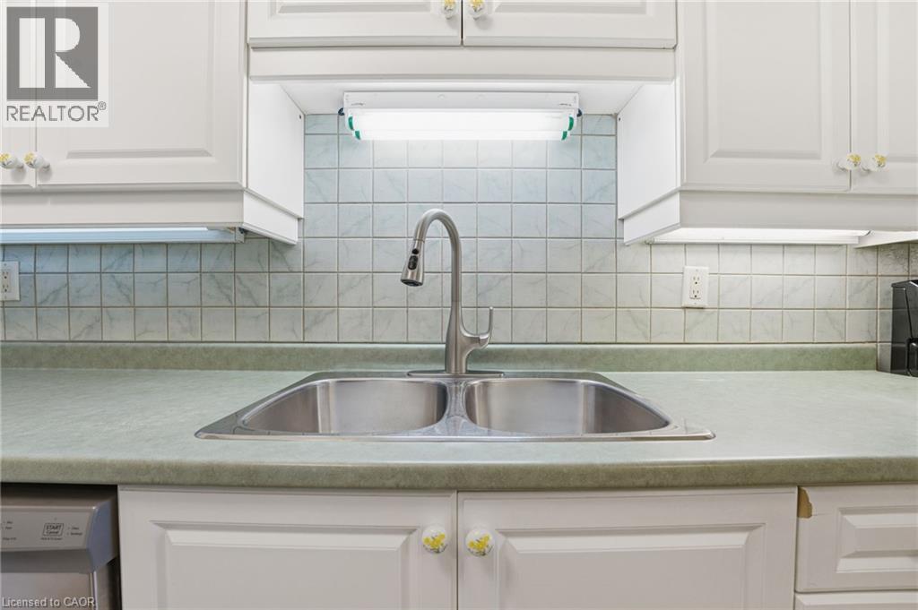 222 Fellowes Crescent Unit# 29, Waterdown, Ontario  L8B 0R1 - Photo 9 - 40801877