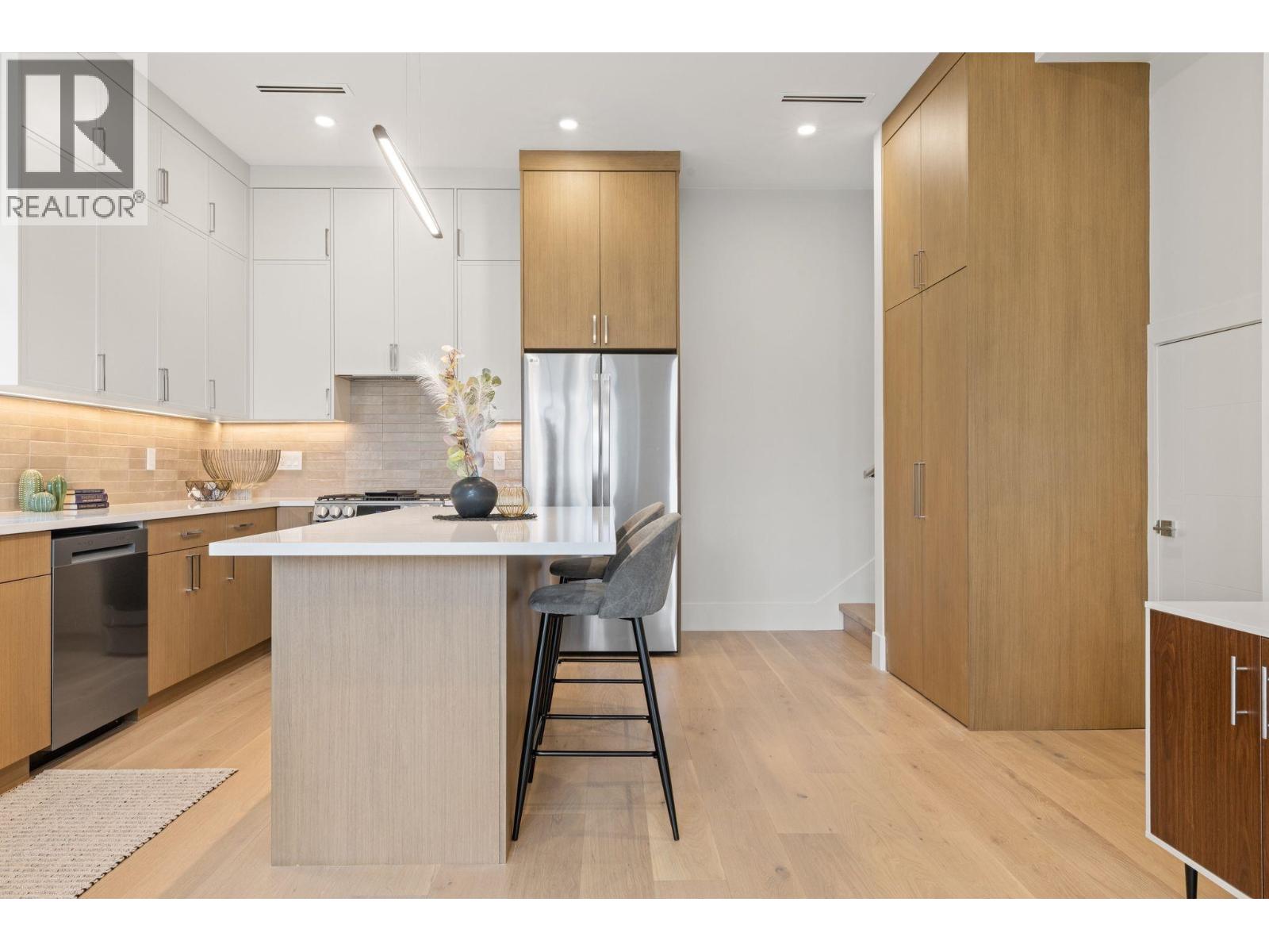 2136 Venables Street, Vancouver, British Columbia  V5L 2J4 - Photo 8 - R3102924