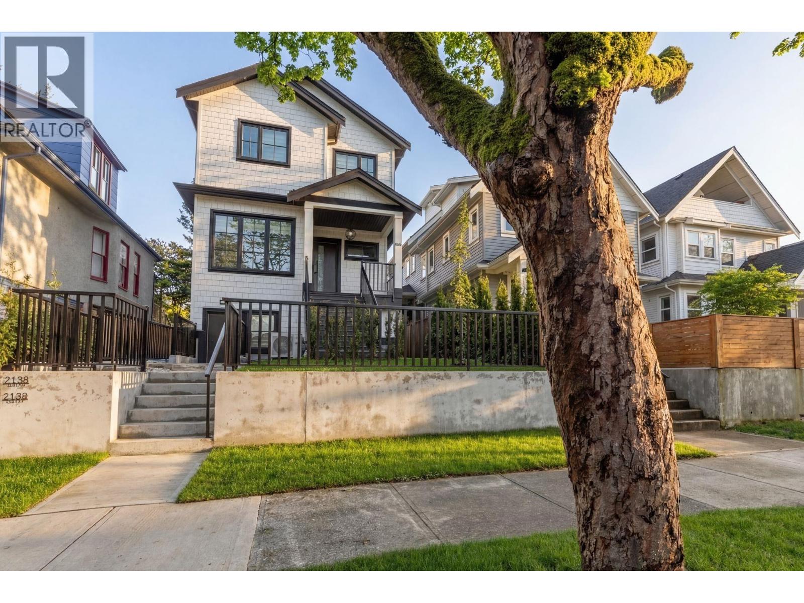 2136 VENABLES STREET, Vancouver, British Columbia