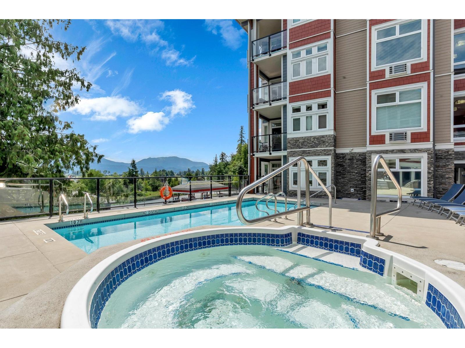 204 2238 Whatcom Road, Abbotsford, British Columbia  V3G 0E6 - Photo 3 - R3086481